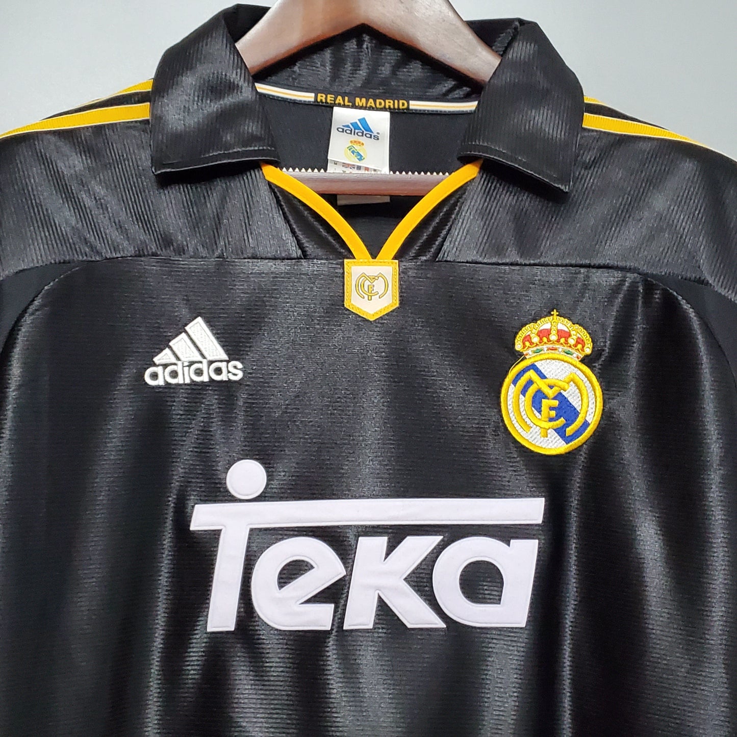 1999-01 - REAL MADRID AWAY | RETRO