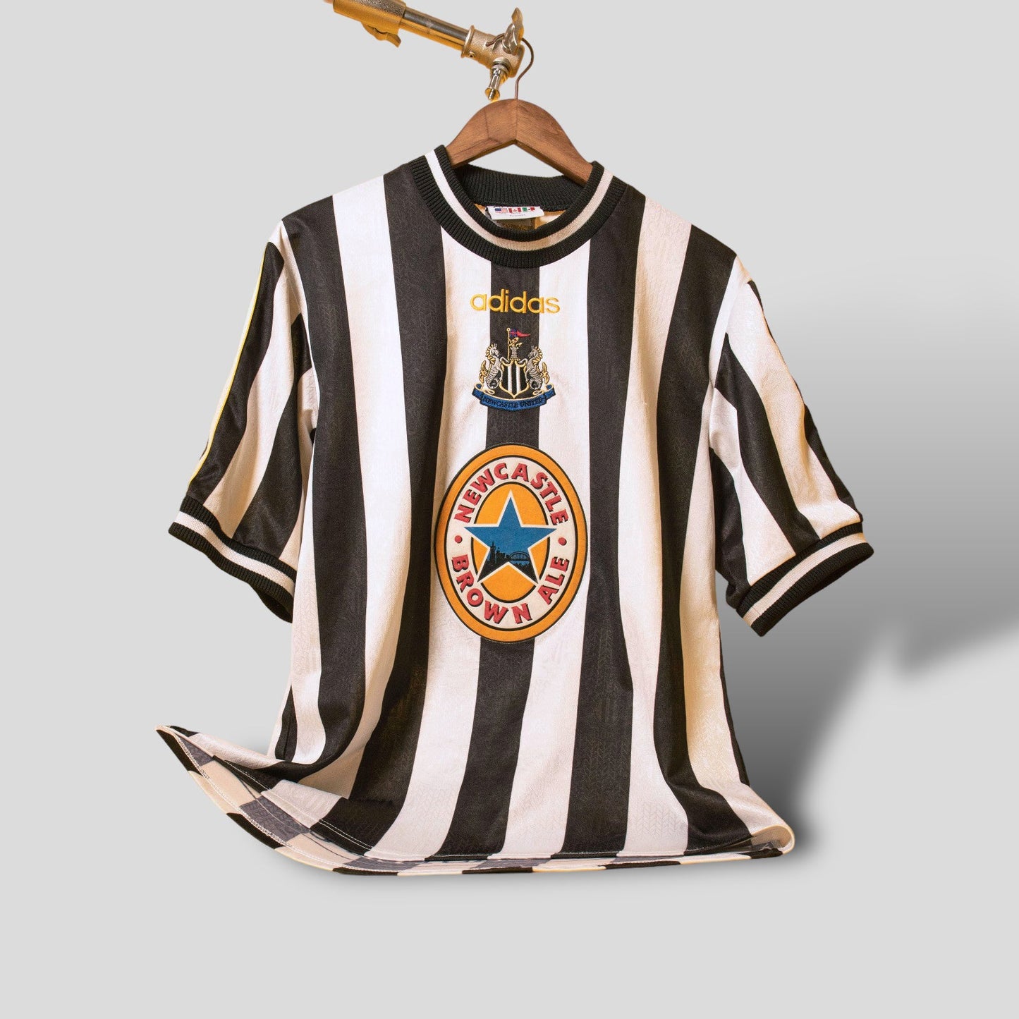 1997-99 - NEWCASTLE HOME | RETRO