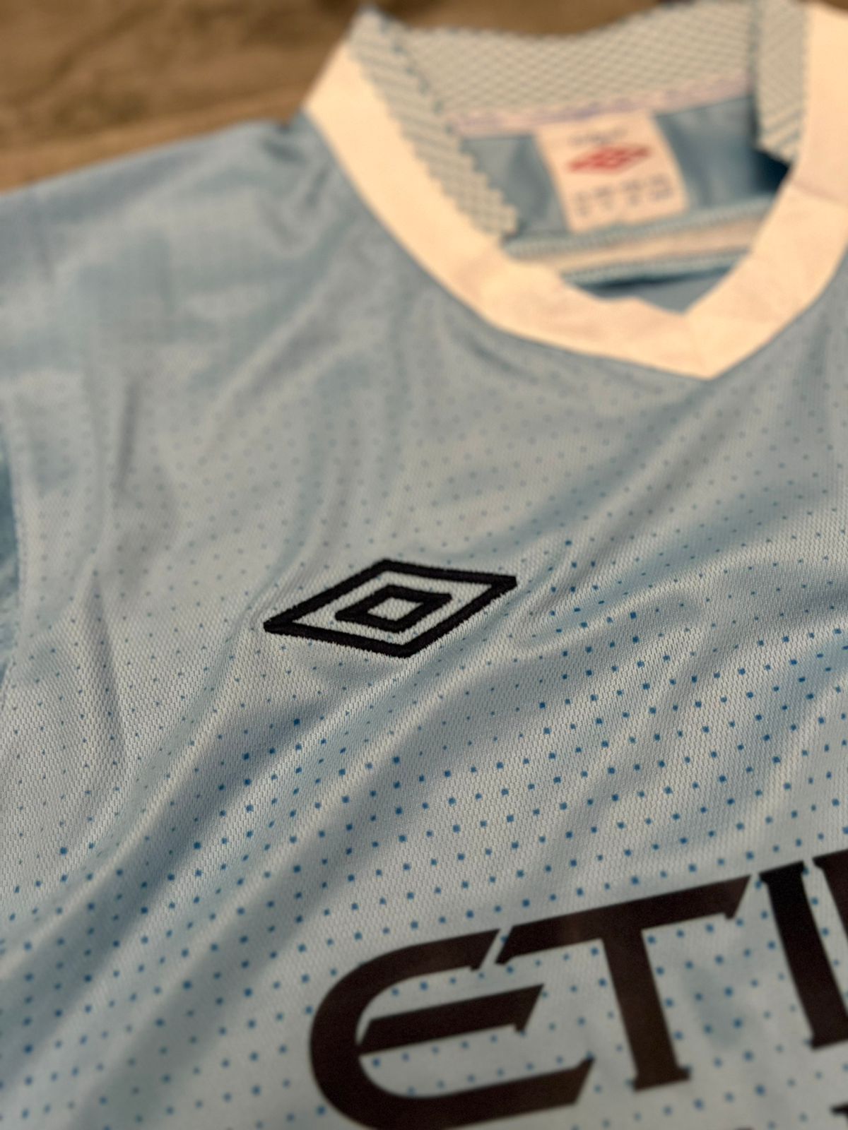 2011-12 - MANCHESTER CITY HOME | RETRO