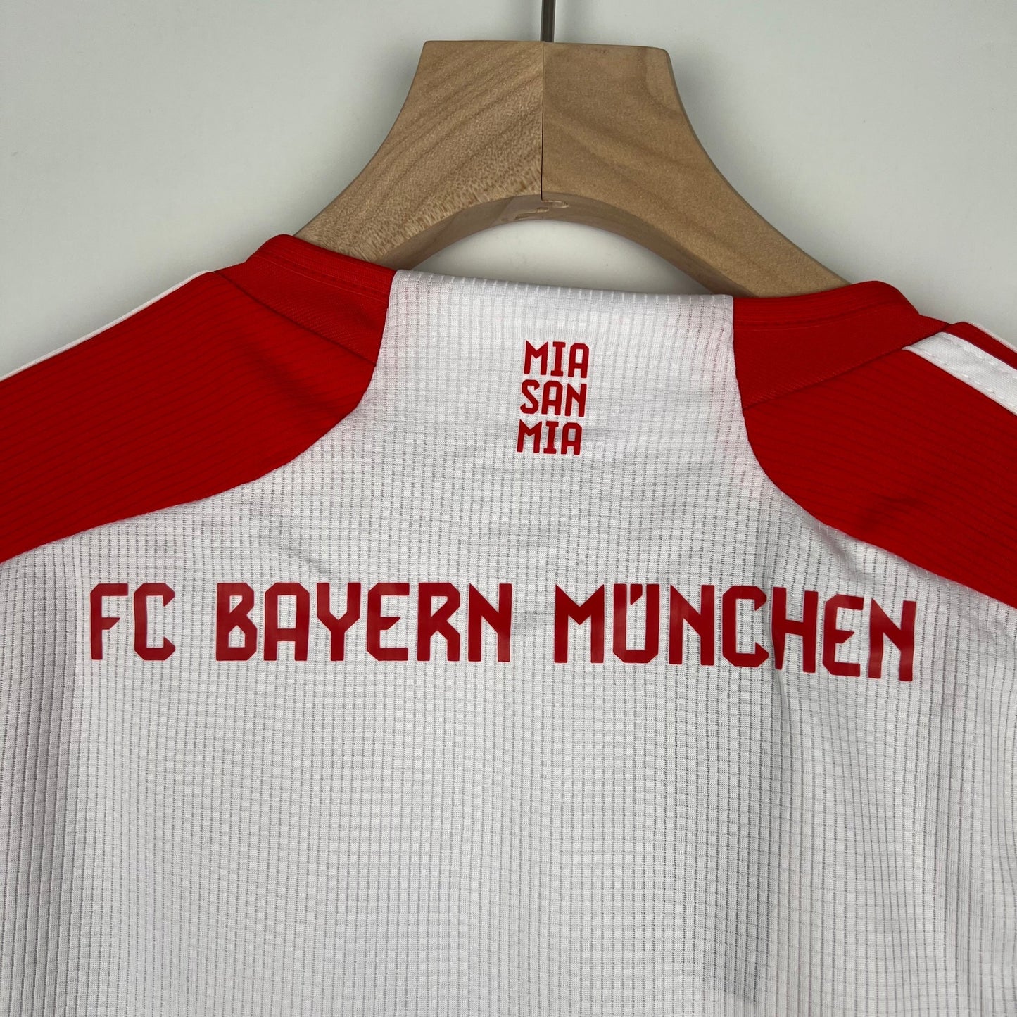 KIDS - 2023-24 - BAYERN MUNCHEN HOME | JERSEY + SHORT