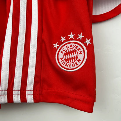 KIDS - 2023-24 - BAYERN MUNCHEN HOME | JERSEY + SHORT